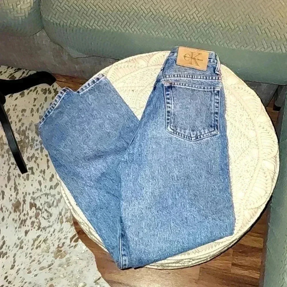 Vintage 1990's Calvin Klein Lightwash High Rise Straight Leg Mom Jeans - Picture 1 of 7